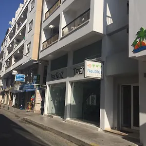 Nautilus Tourist Hotel de apartamente